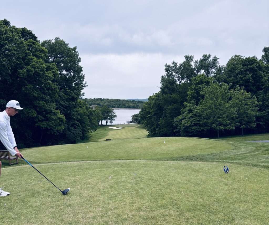 Lake Quivera tee box